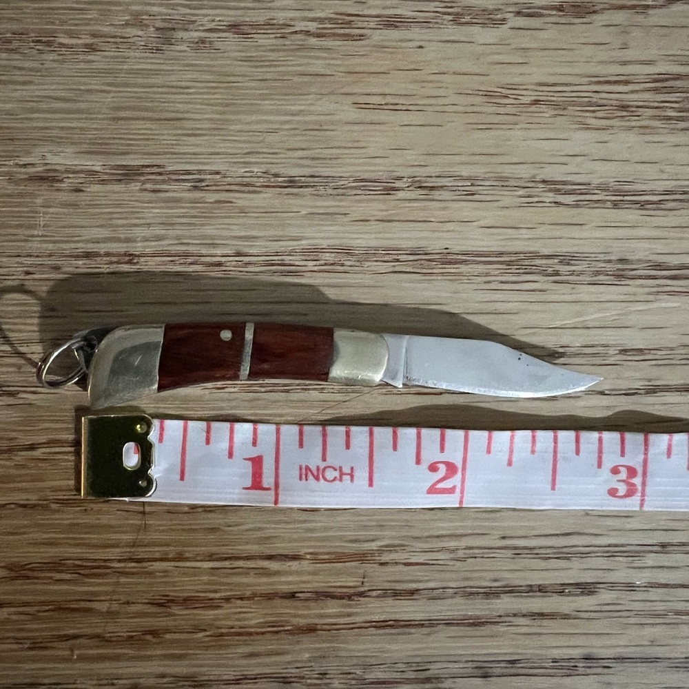 Mini Keychain Knife - Picture 5 of 8